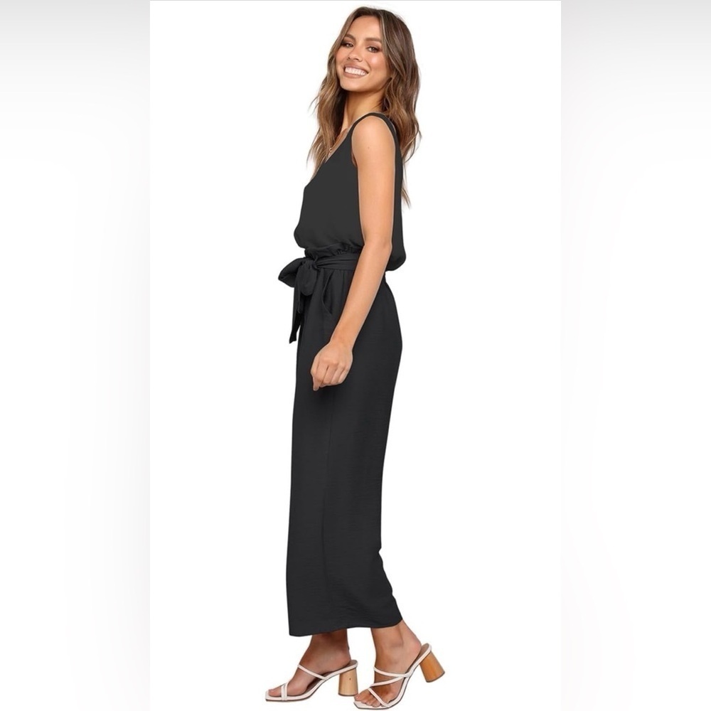 FancyInn Women’s 2 Piece Set V-neck Cropped Pants - Picture 2 of 6